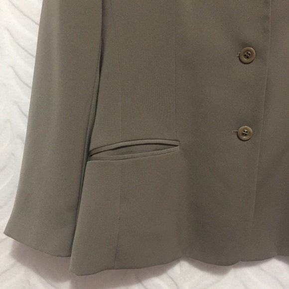 3-Piece Suit Light Green Blazer Pants Skirt Size 8 - Picture 8 of 8
